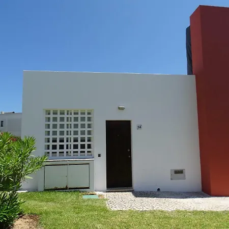 Crastos Pool & Beach House 펜션 포르체스